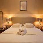 Milpau 1 - Modernes Mit Privater Terrasse&queensize-bett Appartamento