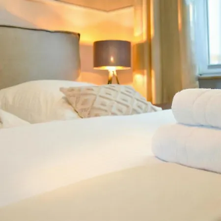 Milpau 1 - Modernes Mit Privater Terrasse & Queensize-bett Wuppertal