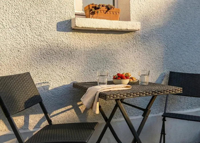 Milpau 1 - Modernes Mit Privater Terrasse & Queensize-bett Wuppertal