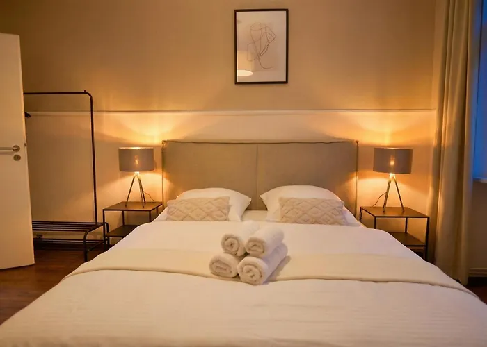 Milpau 1 - Modernes Mit Privater Terrasse & Queensize-bett Lejlighed